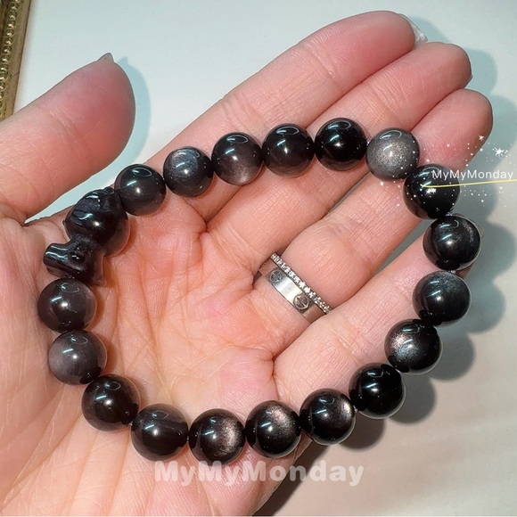 Hello Kitty Silver Obsidian Bracelet 10mm - Picture 6 of 7